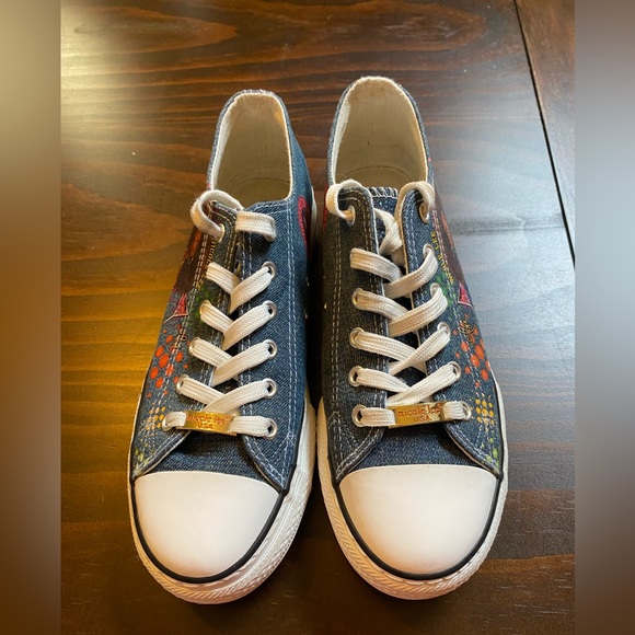 Nicole Lee USA Embroidery Detail Platform Lace-Up Sneakers